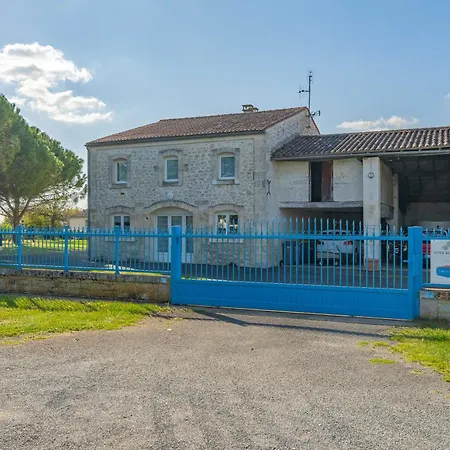 Holiday home Grand 16 Personnes *