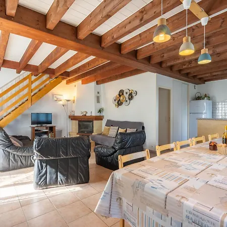 Holiday home Grand 16 Personnes