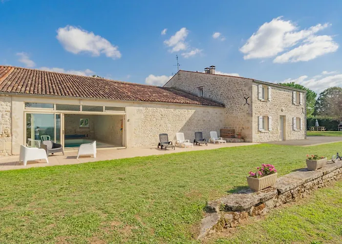 Grand 16 Personnes Сasa de vacaciones La-Gripperie-Saint-Symphorien