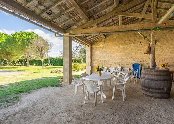 Grand 16 Personnes Сasa de vacaciones La-Gripperie-Saint-Symphorien